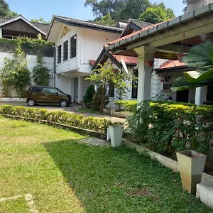 Gasthof Garden, Kandy