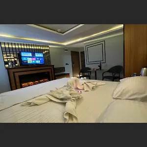 تحقق من التوفر